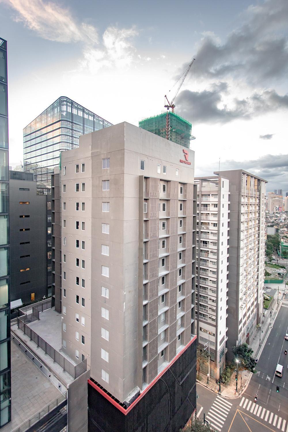Red Planet Bgc The Fort Taguig Esterno foto